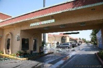 Motel Ambassador Fresno