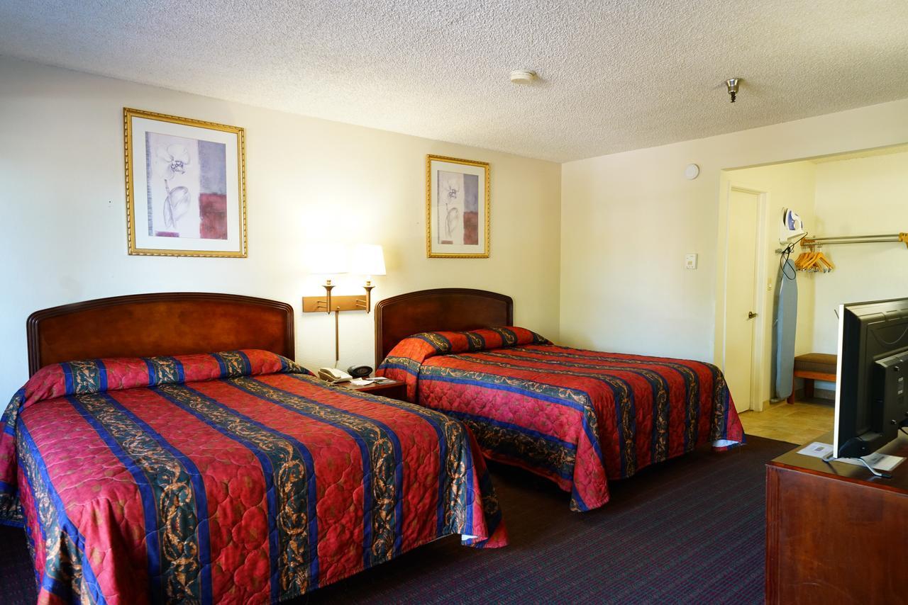 Motel Ambassador Fresno